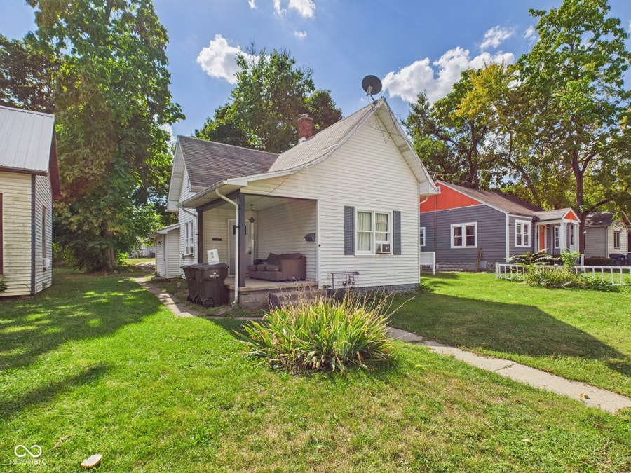 Property photo for 1027 W 11th Street, Anderson, IN