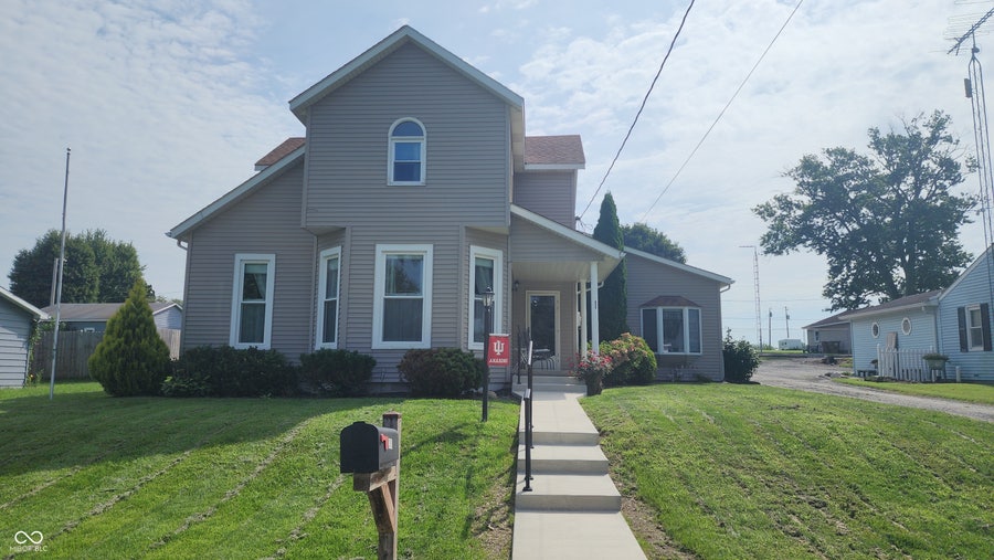 Property photo for 311 Chambers Street, Veedersburg, IN
