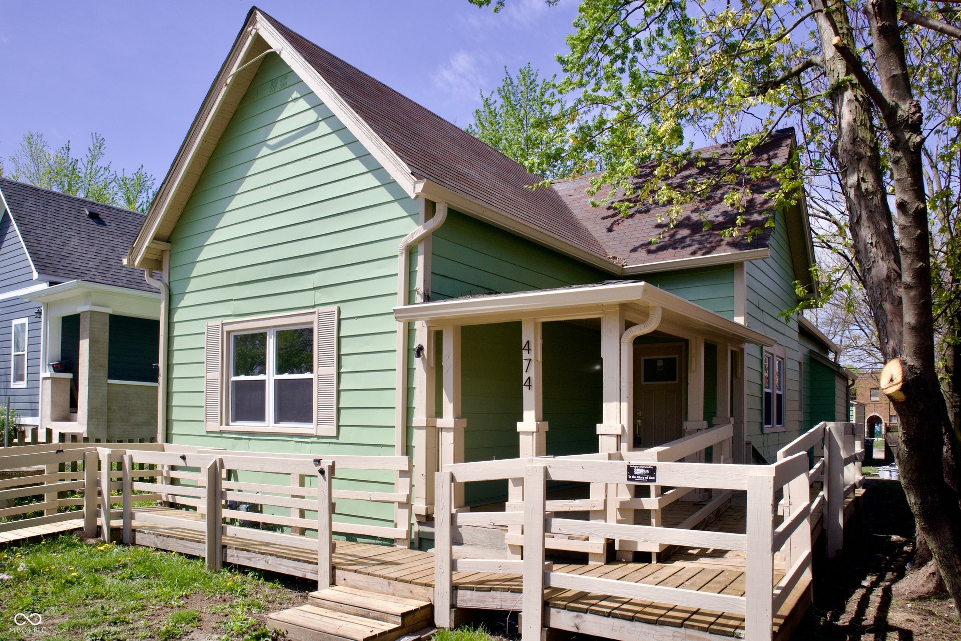 474 N Randolph Street, Indianapolis, IN 46201 Welcome home! Charming updated home with a spacious front porch and deck, just minutes from downtown Indy.