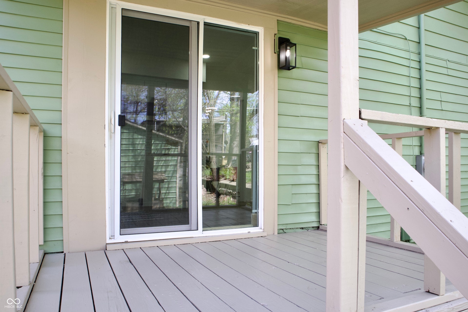 474 N Randolph Street, Indianapolis, IN 46201 Back deck off the kitchen, a great spot for morning coffee or grilling.