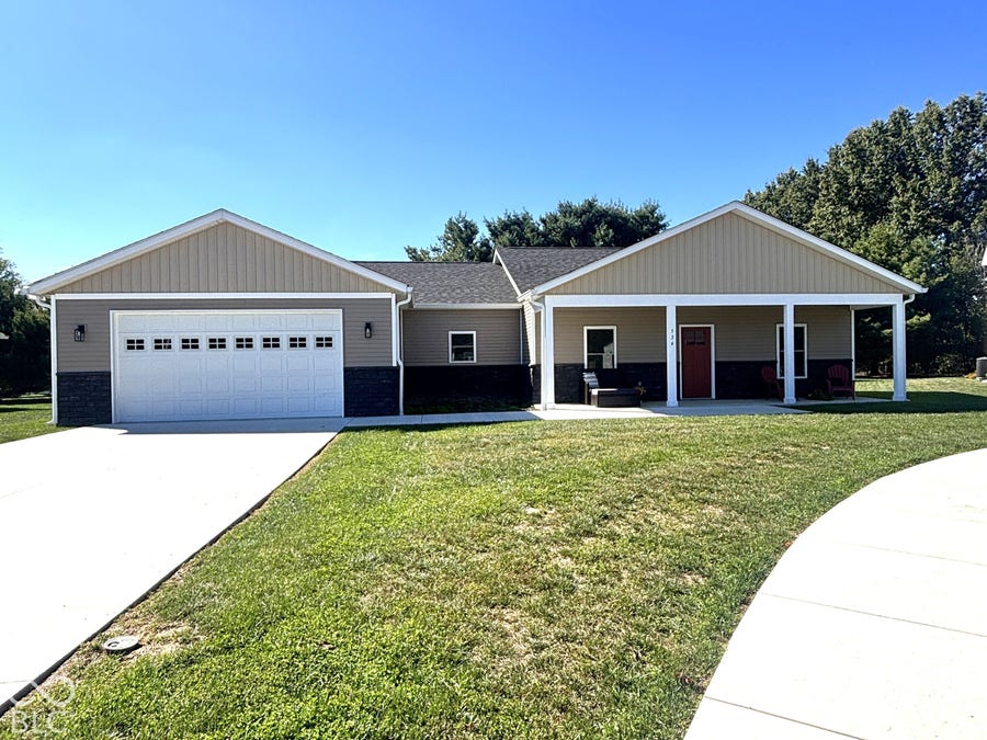 Property photo for 534 E Dogwood Court, Spencer, IN