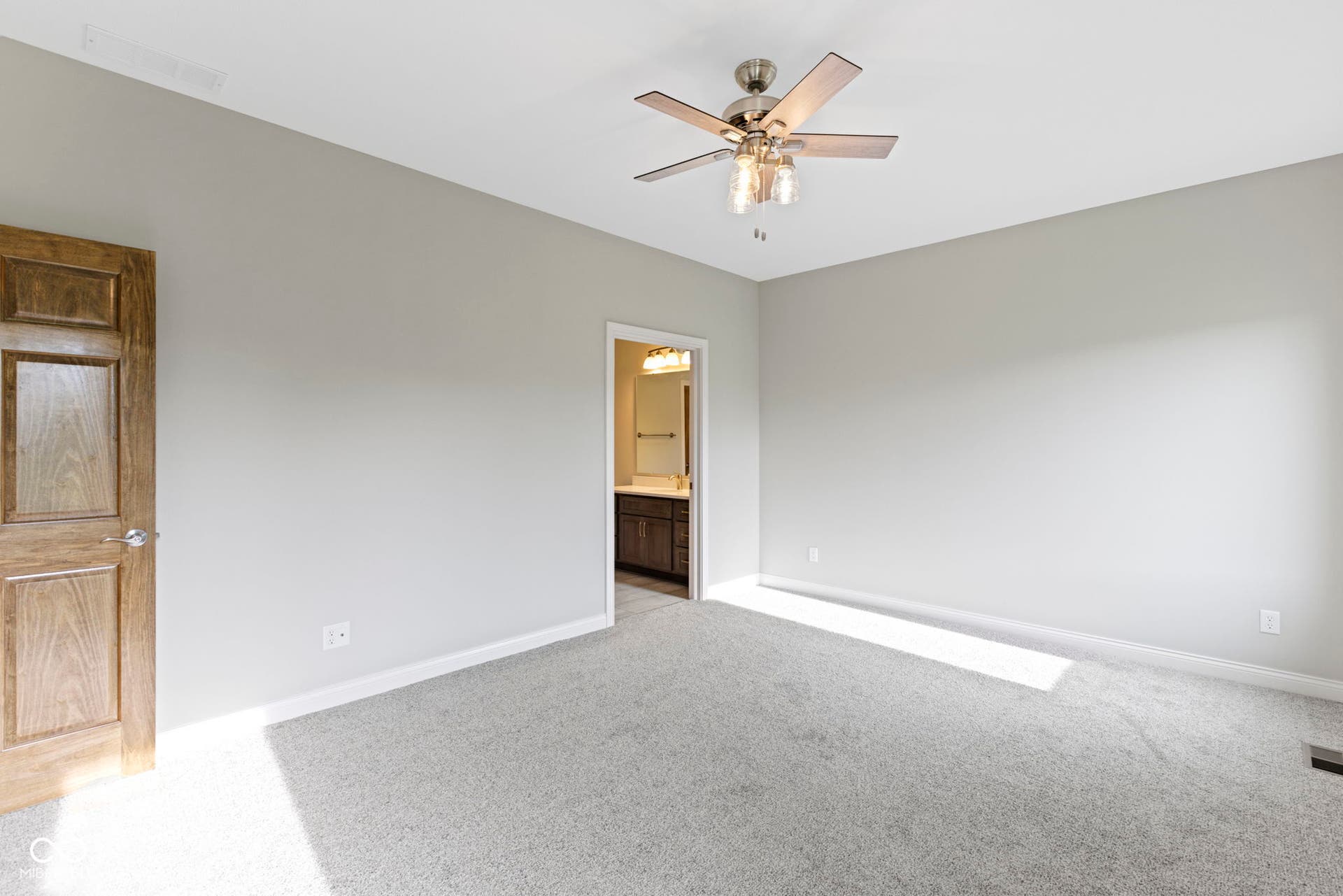 12754 N Commons East Drive, Mooresville, IN 46158 12754 N Commons East Drive, Mooresville, IN 46158