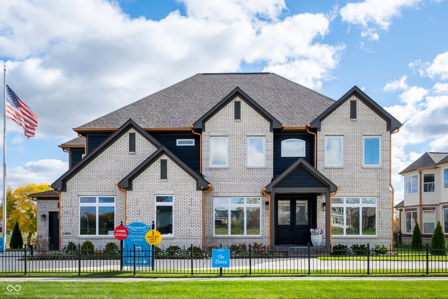 Property photo for 4301 Stone Lake Drive, Zionsville, IN
