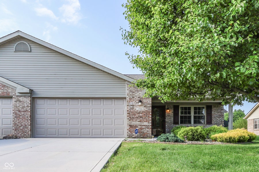 Property photo for 2913 S Wind Chime Circle, Greenwood, IN