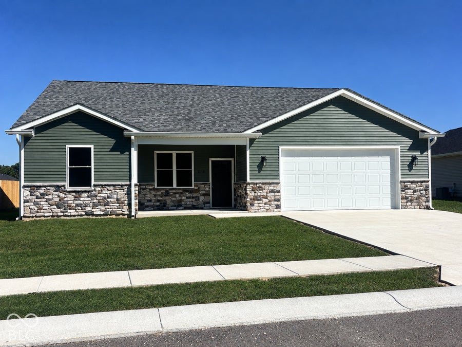 Property photo for 710 White Oak Road, Spencer, IN