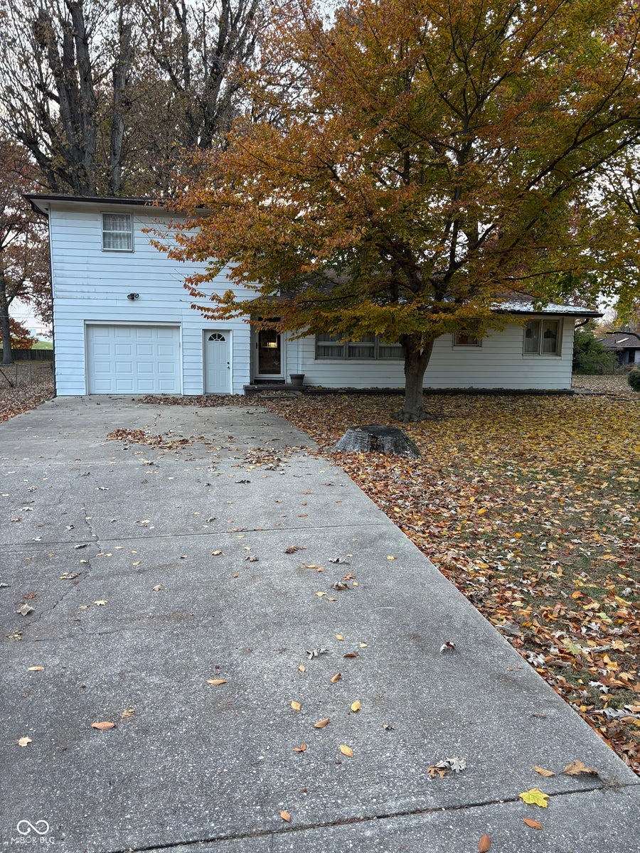 Property photo for 7514 S Oak Drive, Indianapolis, IN