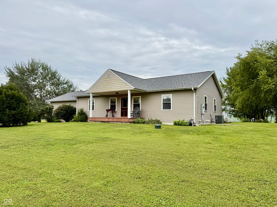Property photo for 201 Janeway Drive, Veedersburg, IN