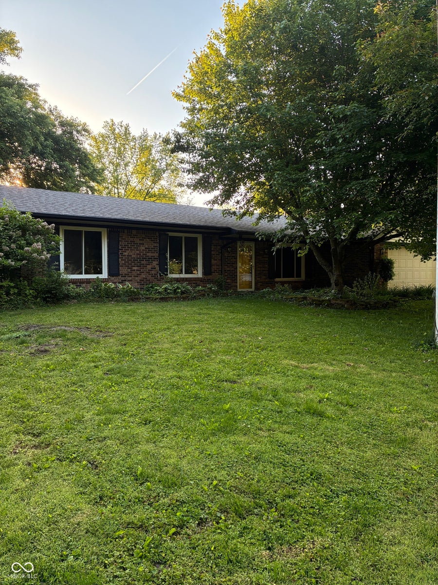 Property photo for 125 N Windmill Trail, Greenwood, IN