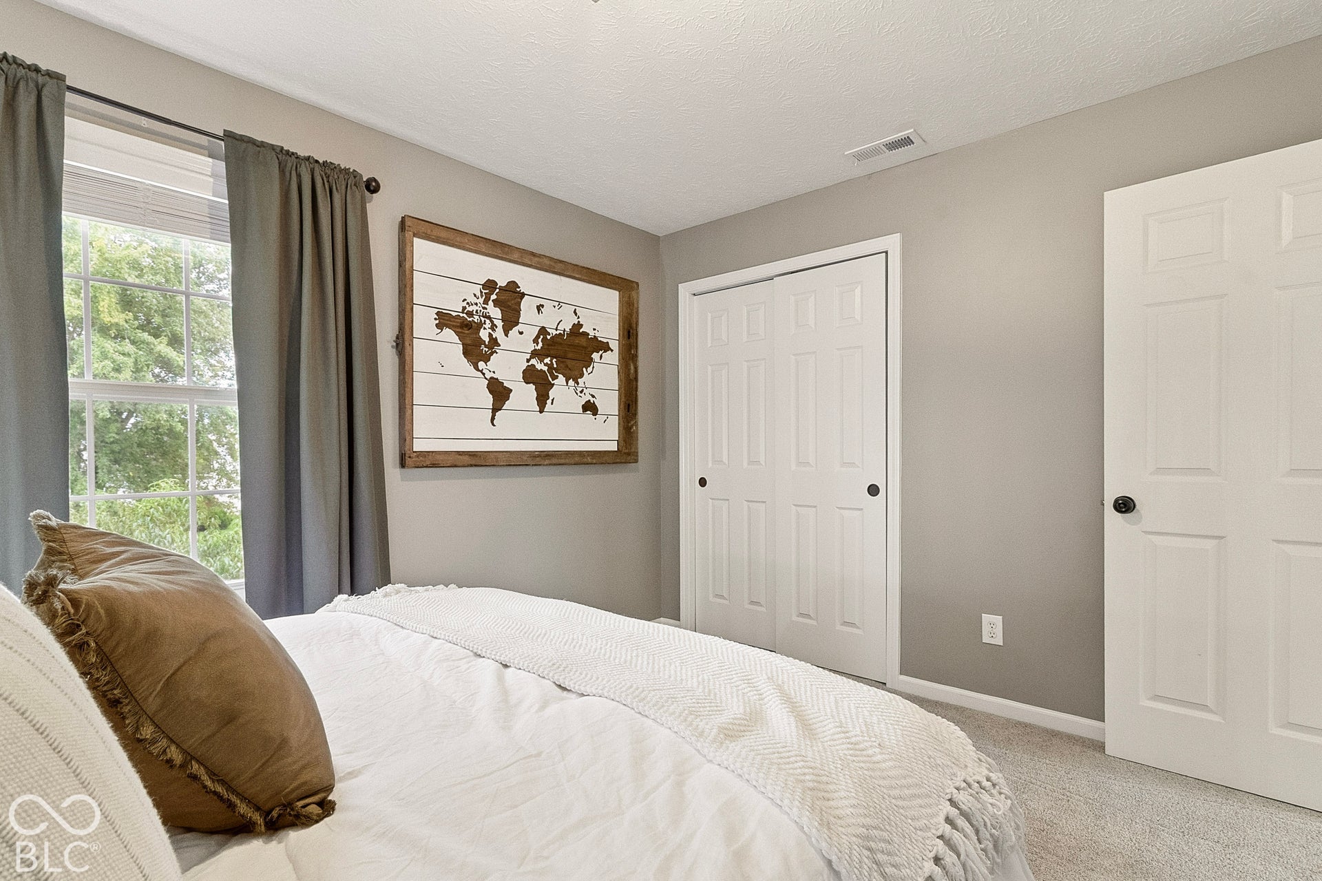 8891 Woodlark Drive, Fishers, IN 46038
