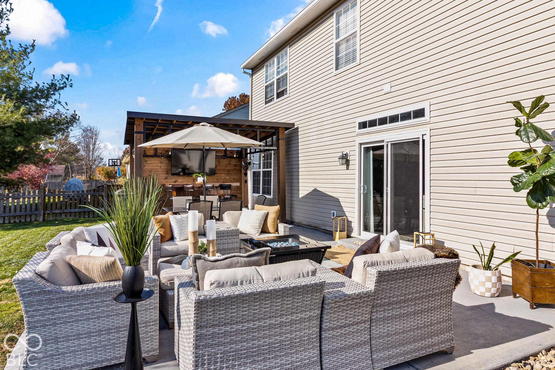 8891 Woodlark Drive, Fishers, IN 46038