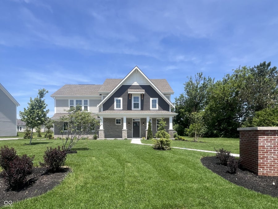 Property photo for 934 Apryl Drive, Greenwood, IN