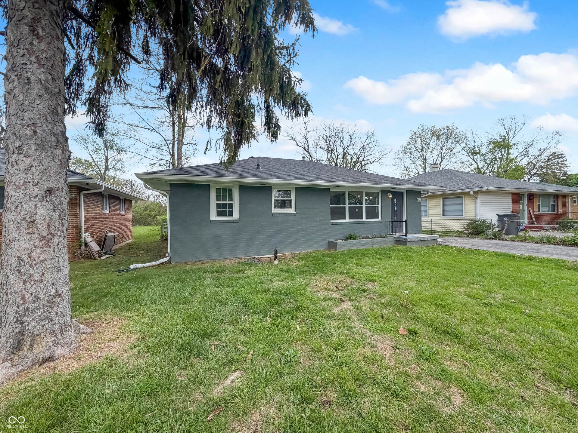 4055 N Grand Avenue, Indianapolis, IN 46226