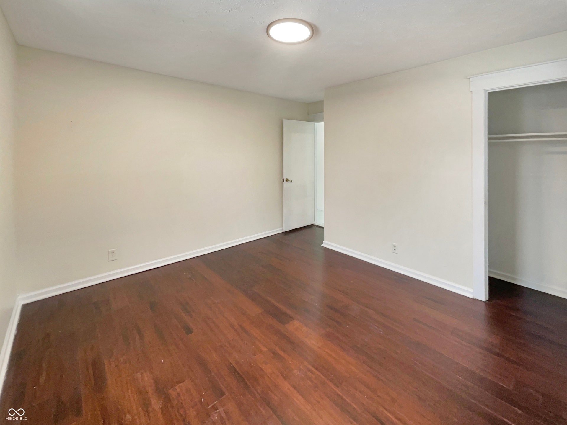 4055 N Grand Avenue, Indianapolis, IN 46226