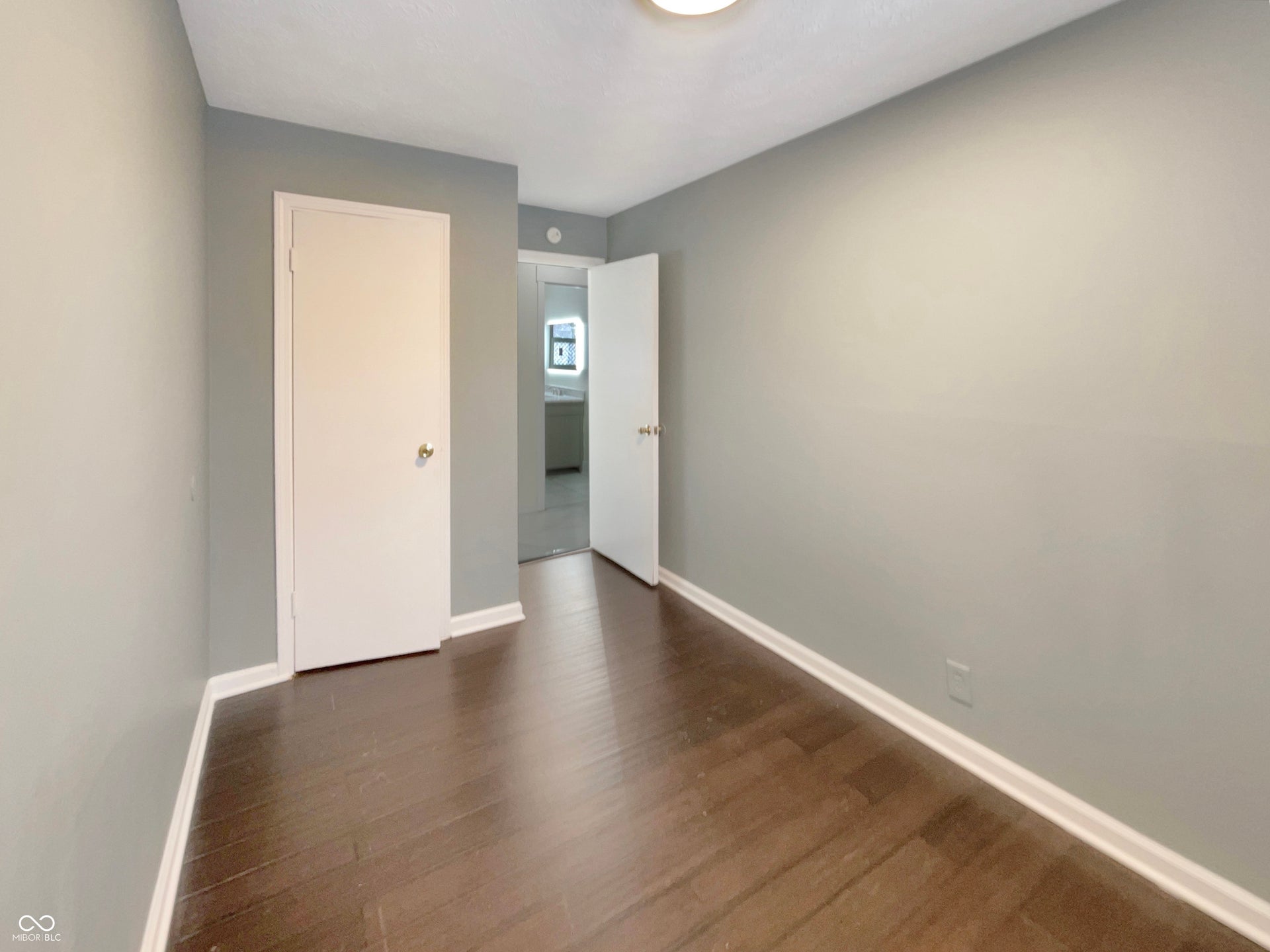 4055 N Grand Avenue, Indianapolis, IN 46226
