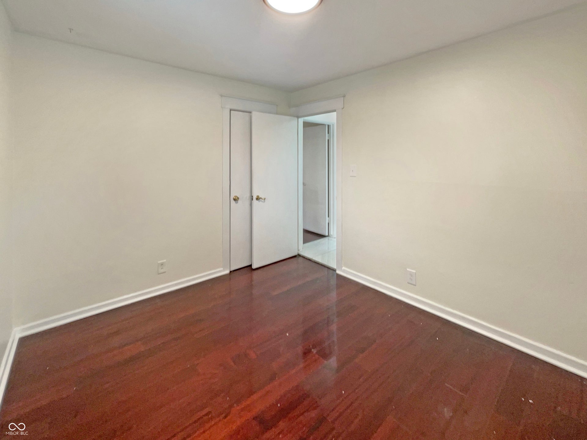 4055 N Grand Avenue, Indianapolis, IN 46226