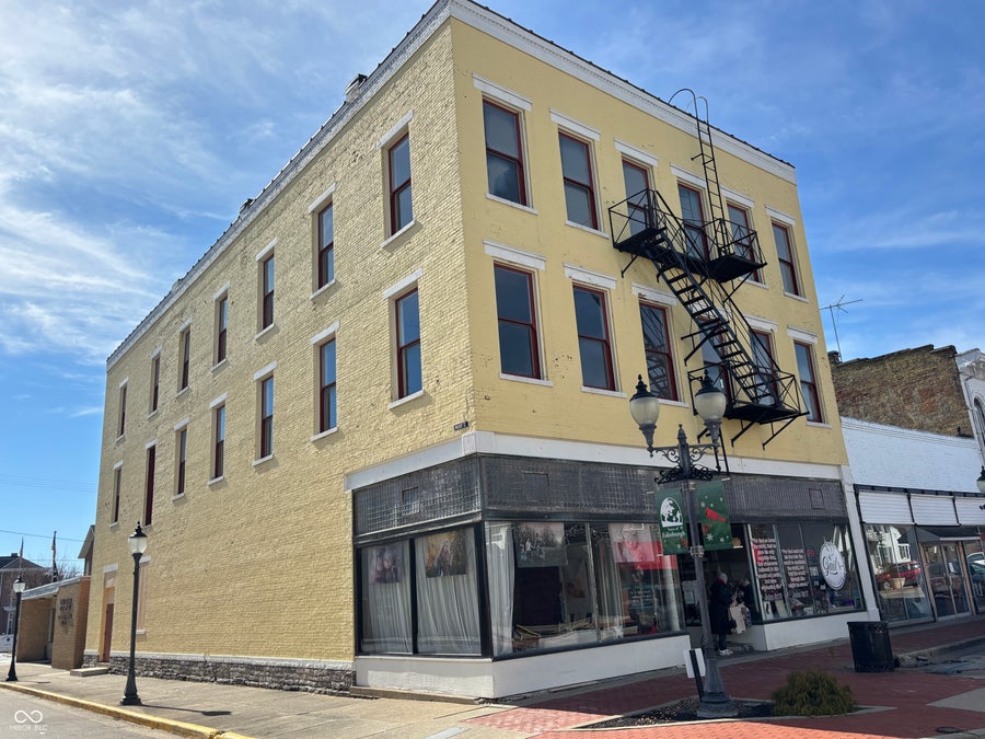 Property photo for 101 W Main Cross Street, Edinburgh, IN