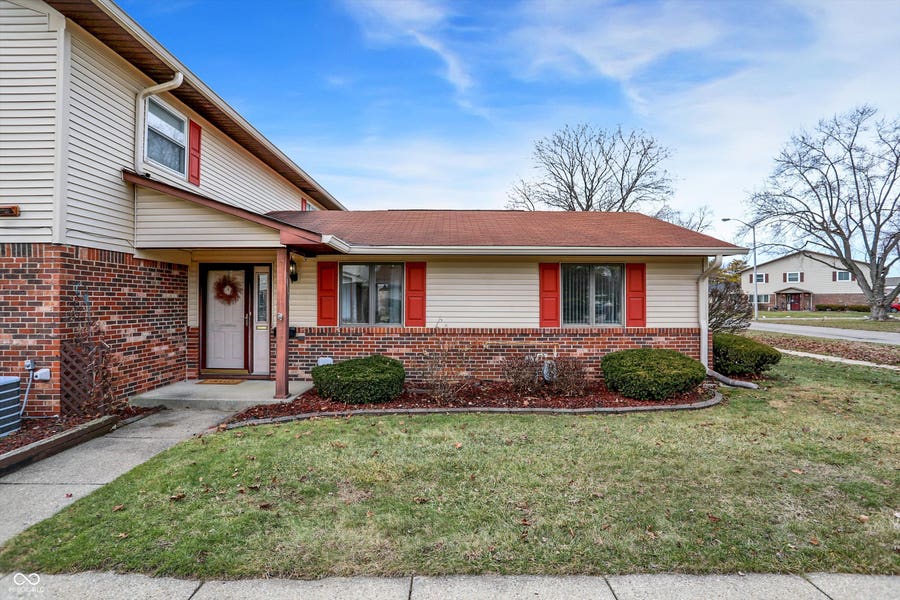 Property photo for 10173 Penrith Drive, Indianapolis, IN