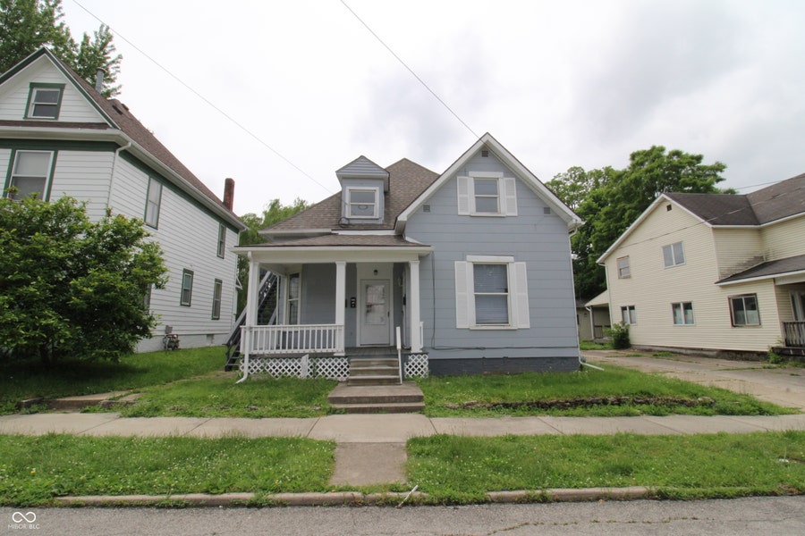 Property photo for 907 W Main Street, Muncie, IN