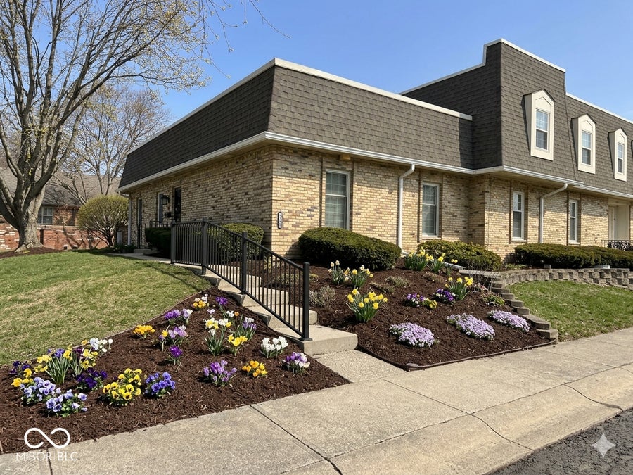 Property photo for 1310 Kings Cove Court, Indianapolis, IN