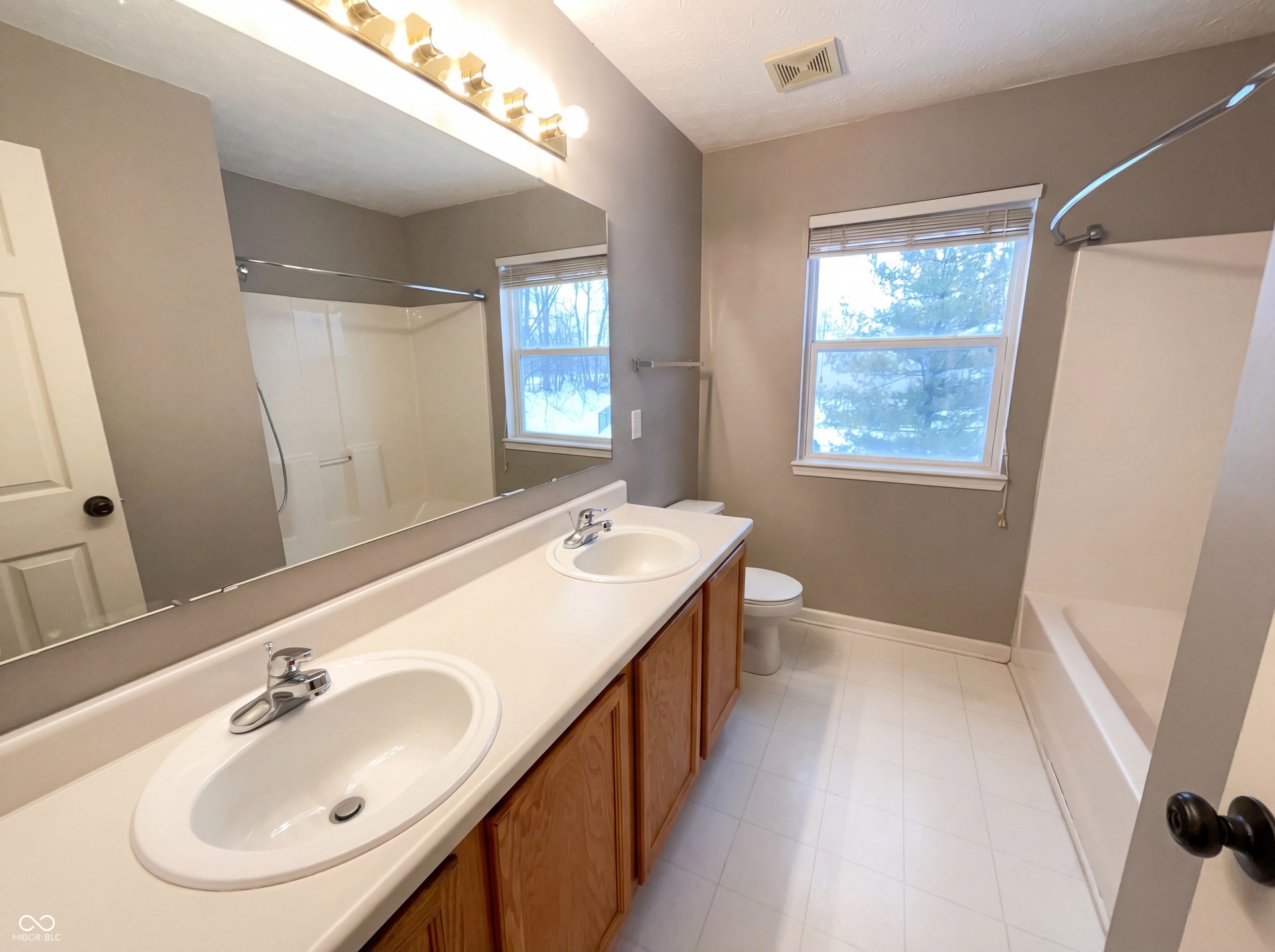 5259 Baysdon Circle, Indianapolis, IN 46235