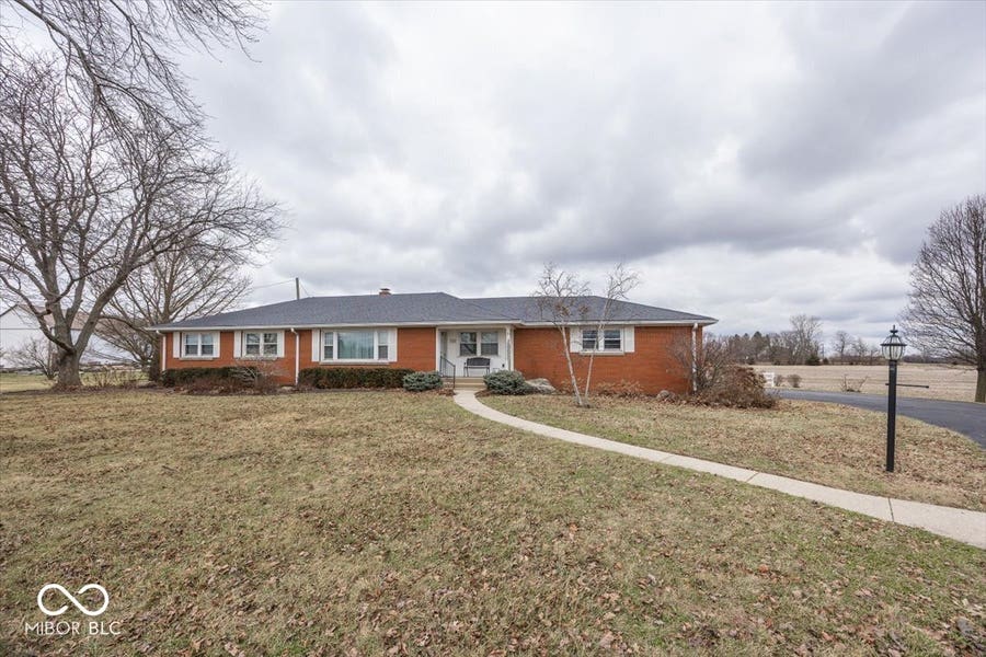 Property photo for 7838 W US Highway 52, New Palestine, IN