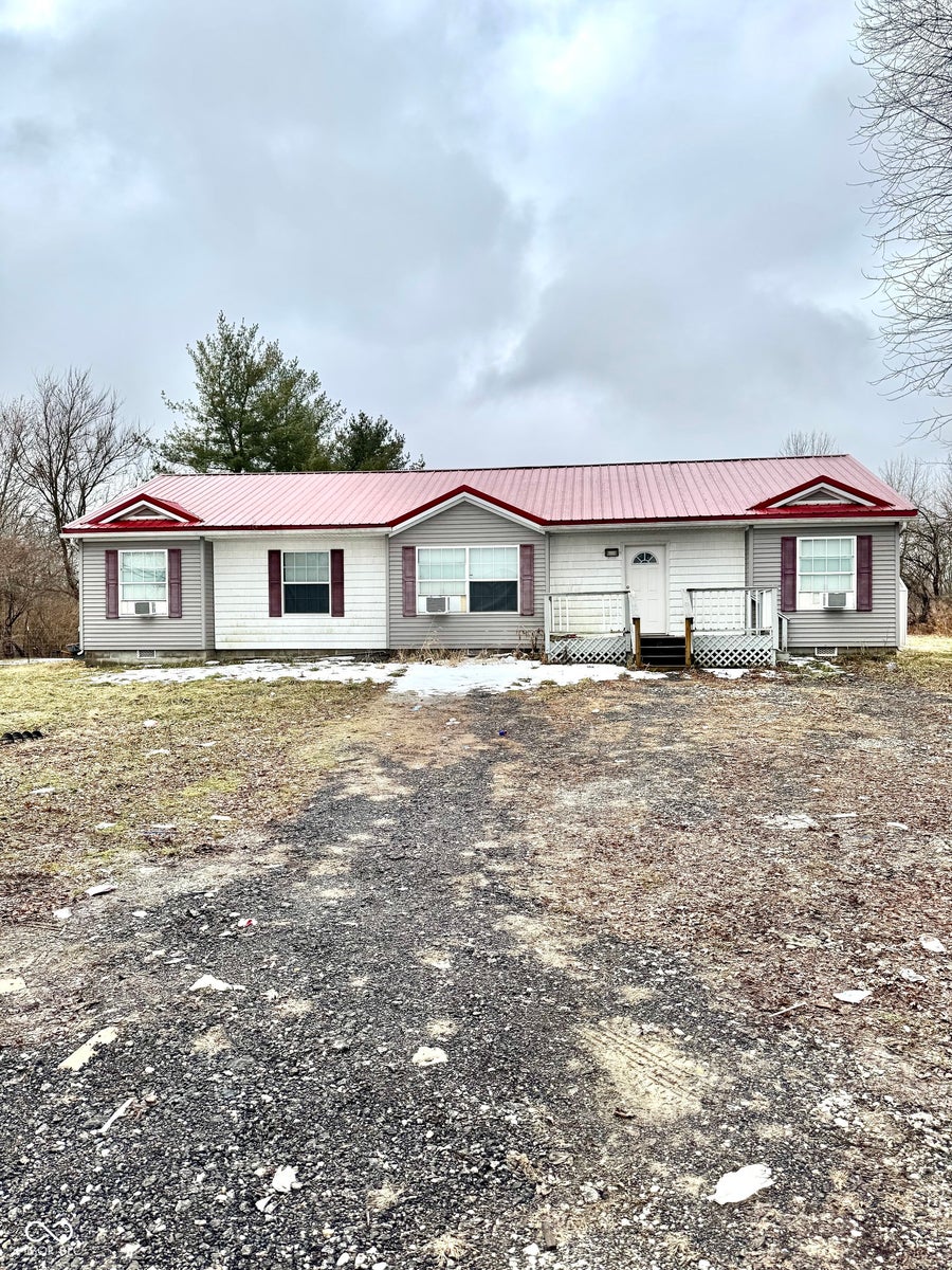 Property photo for 5495 E Greensburg Road, Franklin, IN