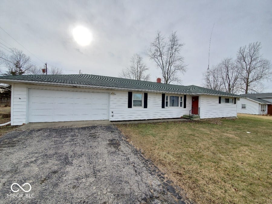 Property photo for 203 W Walnut Street, Farmland, IN