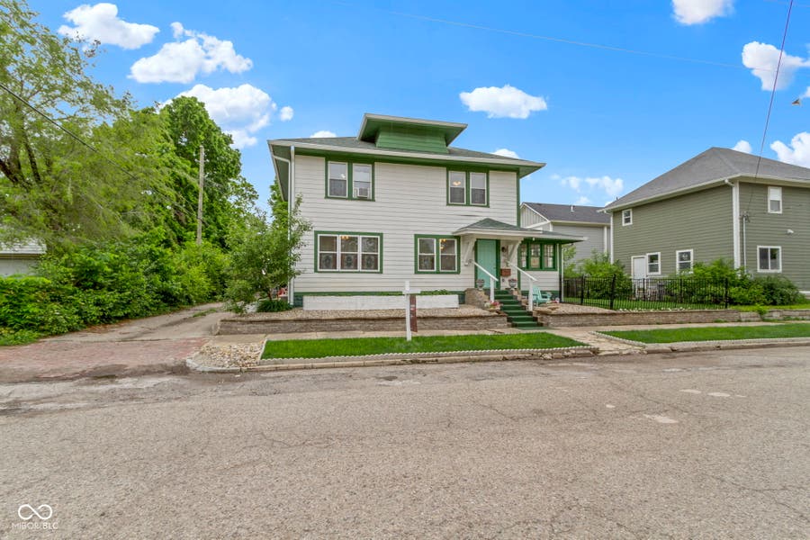 Property photo for 236 W 33rd Street, Indianapolis, IN
