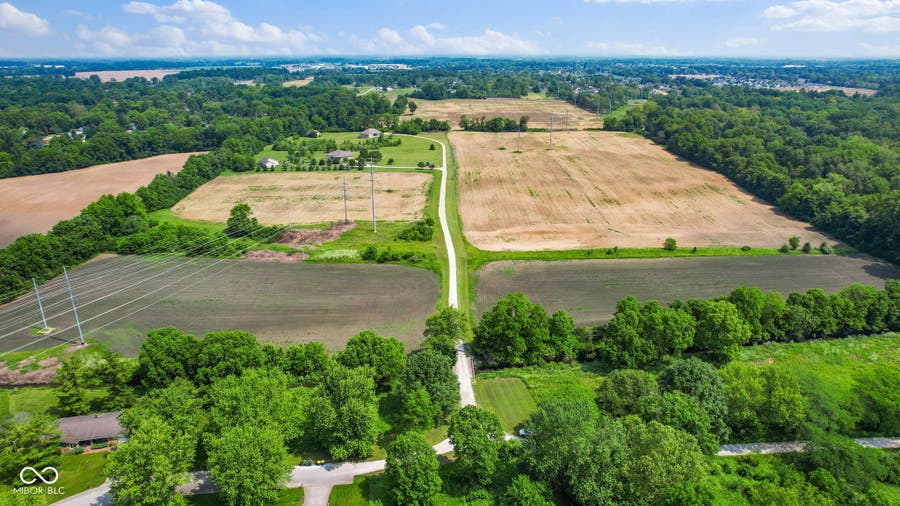 Property photo for 6000 W Hellis Drive, Muncie, IN