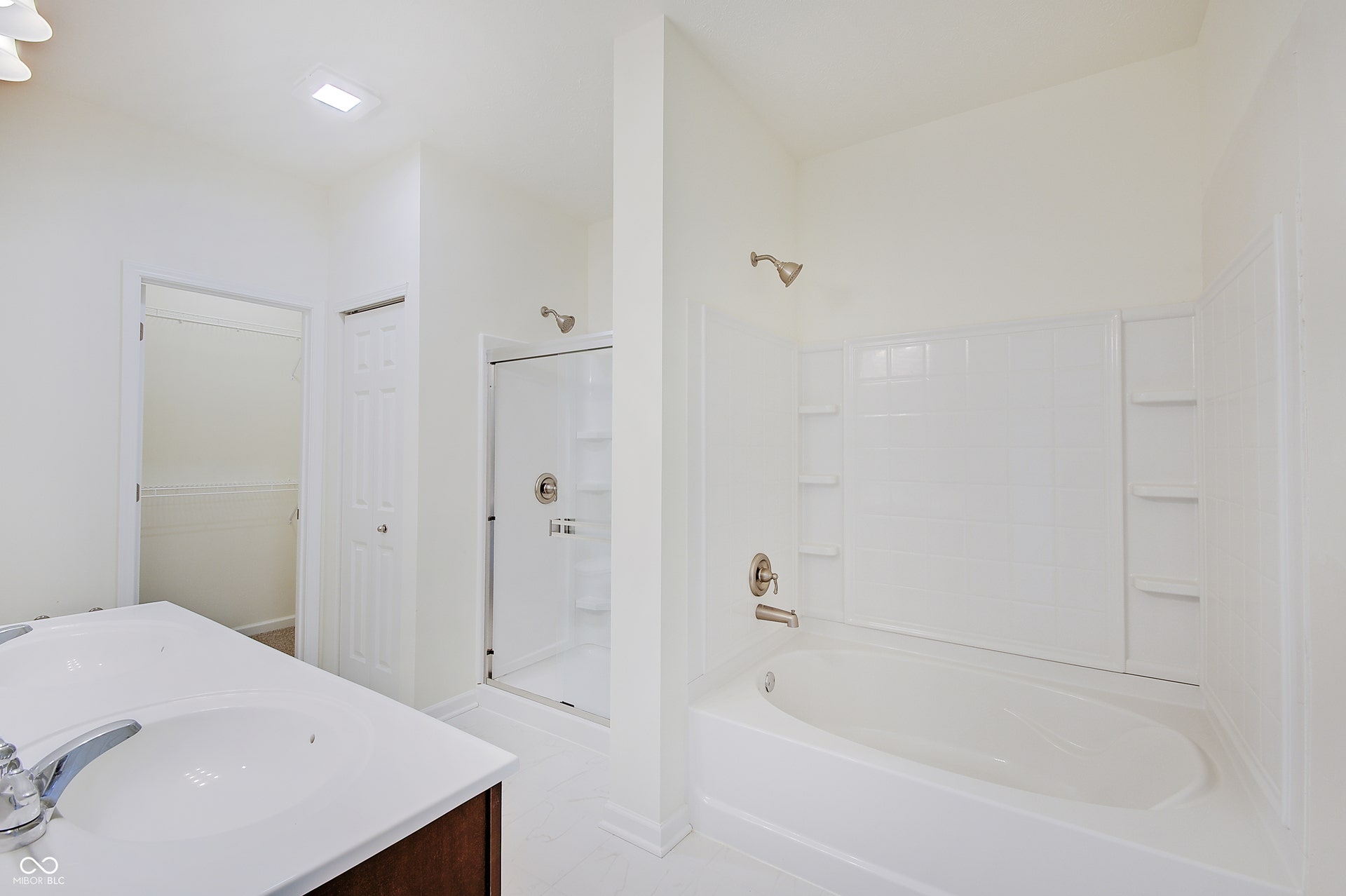 4970 E Daisy Lane, Mooresville, IN 46158 4970 E Daisy Lane, Mooresville, IN 46158