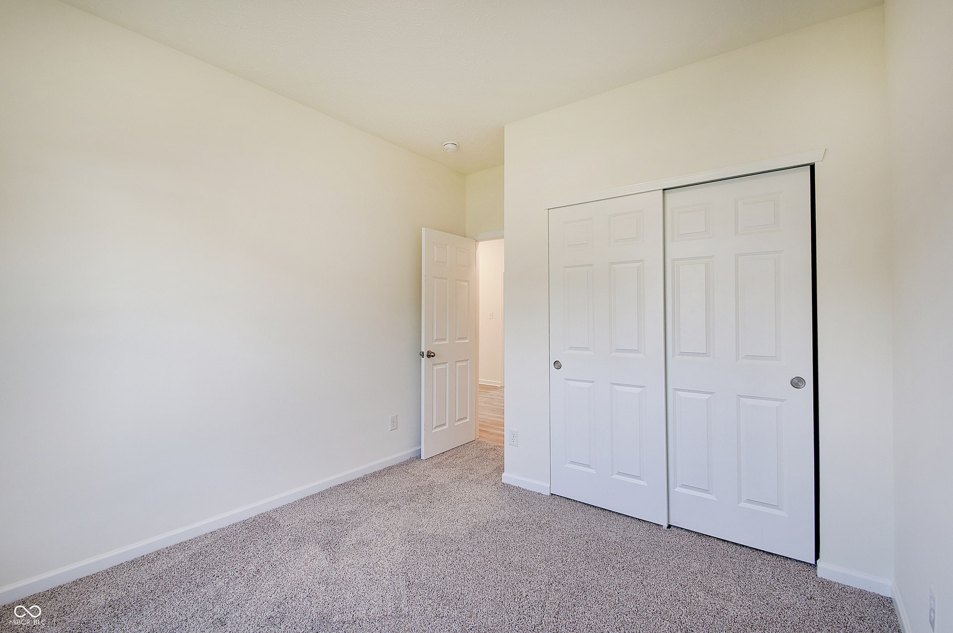 4970 E Daisy Lane, Mooresville, IN 46158 4970 E Daisy Lane, Mooresville, IN 46158