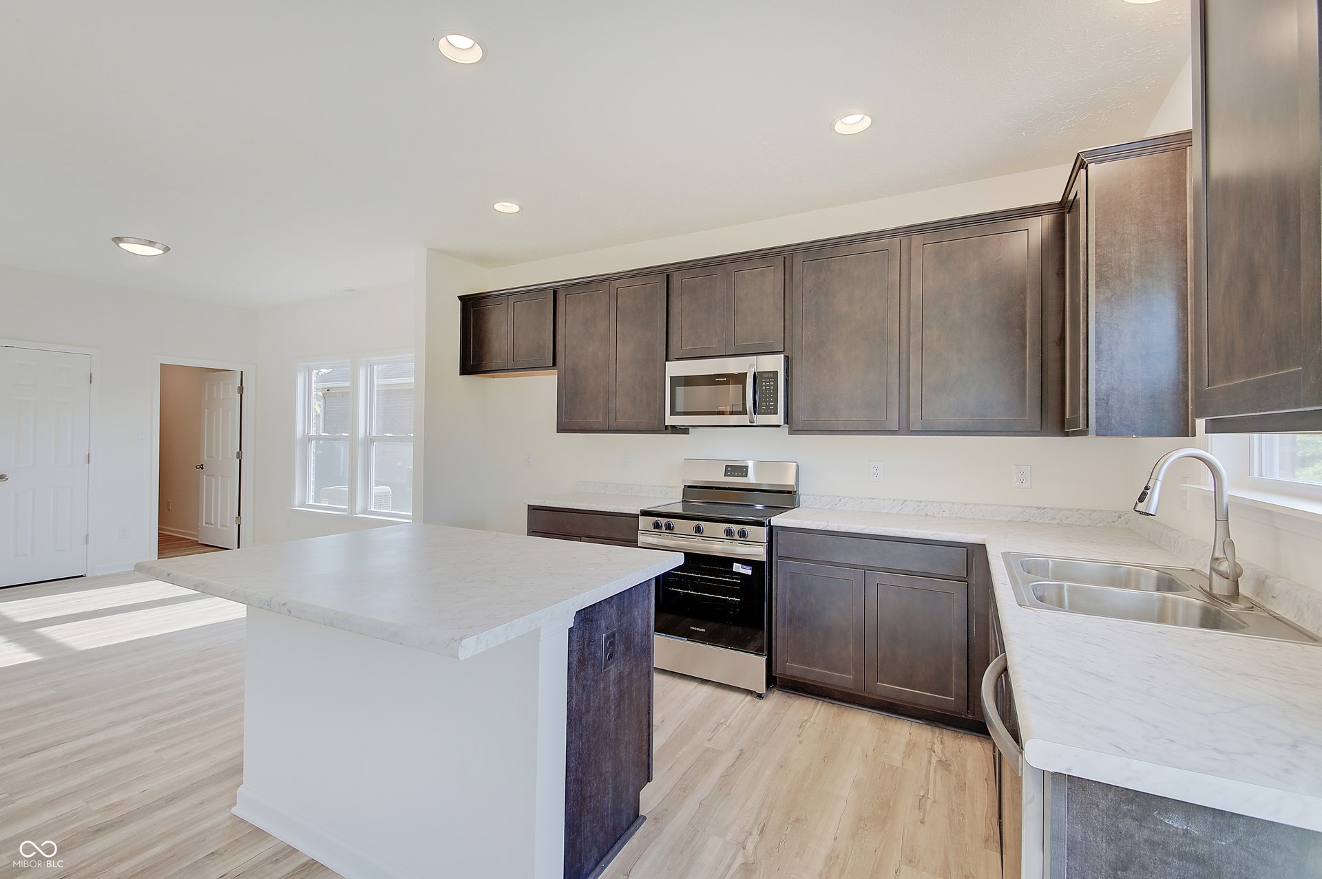 4970 E Daisy Lane, Mooresville, IN 46158 4970 E Daisy Lane, Mooresville, IN 46158