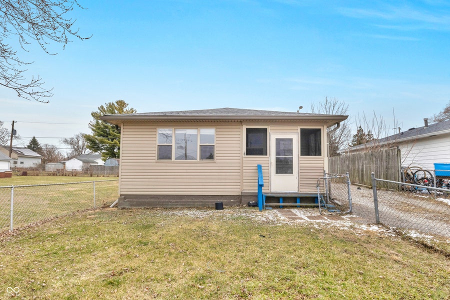 Property photo for 1425 Edgecombe Avenue, Indianapolis, IN