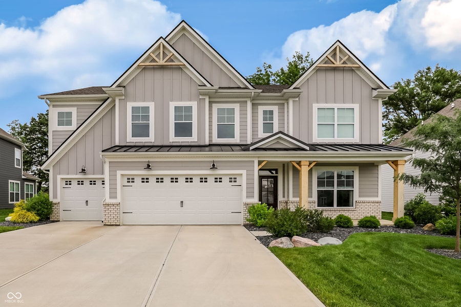 Property photo for 10702 Oak Bend Boulevard, Indianapolis, IN
