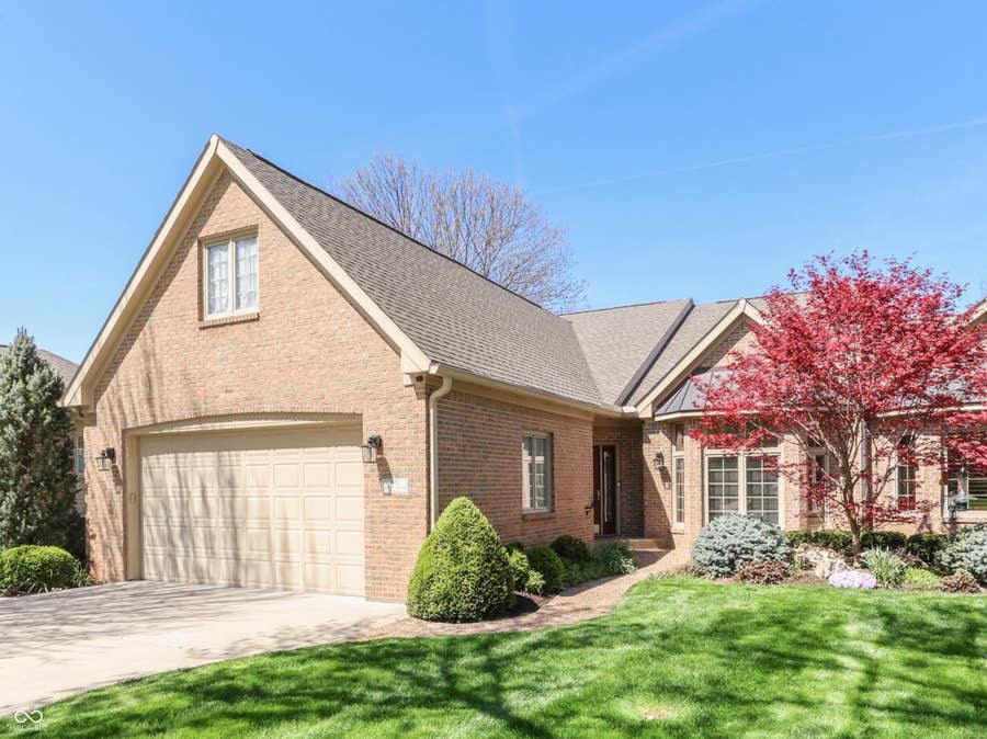 Property photo for 1752 Pathway Drive N, Greenwood, IN