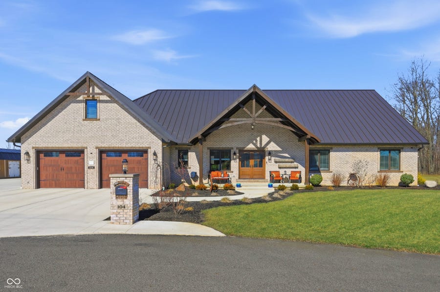 Property photo for 104 Winchester Drive, IN