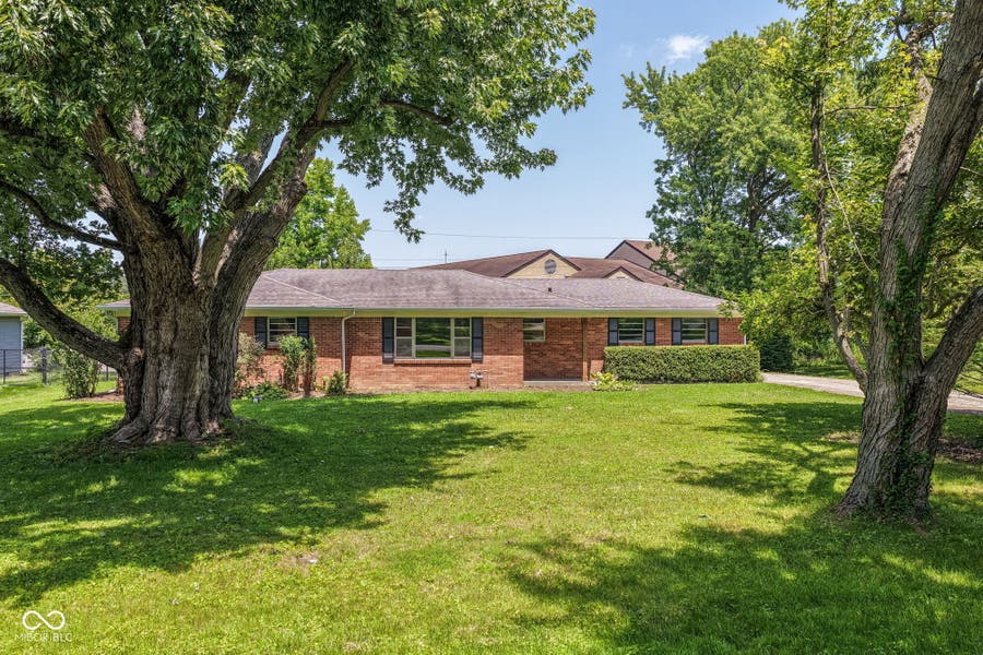 Property photo for 1526 Orchard Park Drive N, Carmel, IN