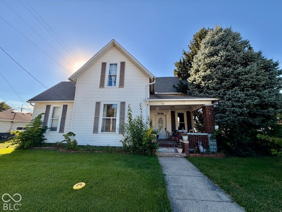 Property photo for 106 N Indiana Street, Roachdale, IN