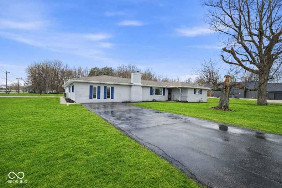 Property photo for 3020 N County Road 800 E, Brownsburg, IN