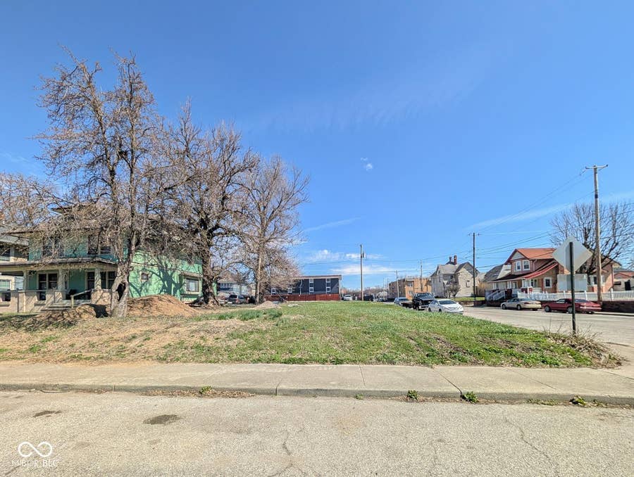 Property photo for 402 E 32nd Street, Indianapolis, IN