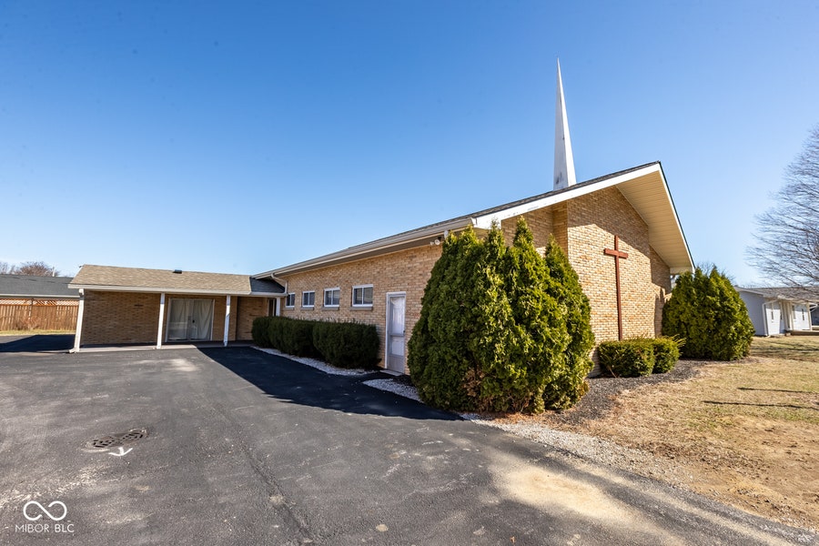 Property photo for 420 E Pike Street, Kirklin, IN