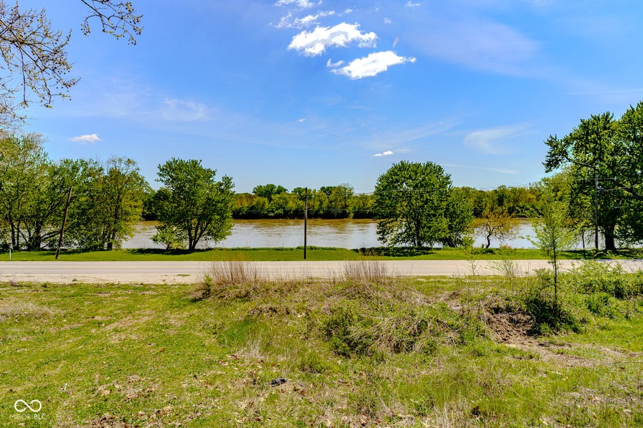 Property photo for 1868 N River Road, West Lafayette, IN