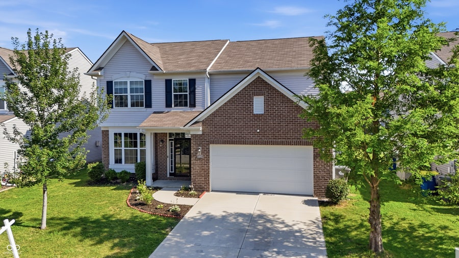 Property photo for 10342 Deercrest Lane, Indianapolis, IN
