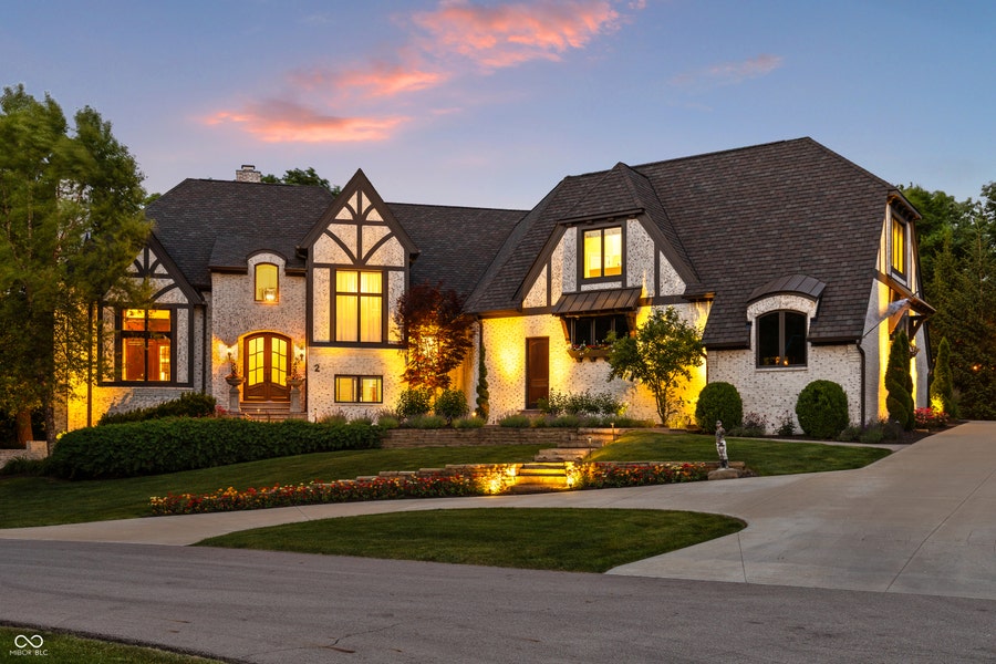 Property photo for 2 Woodard Bluff, Zionsville, IN