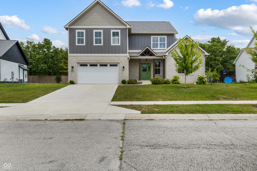 Property photo for 18802 Cromarty Circle, Noblesville, IN