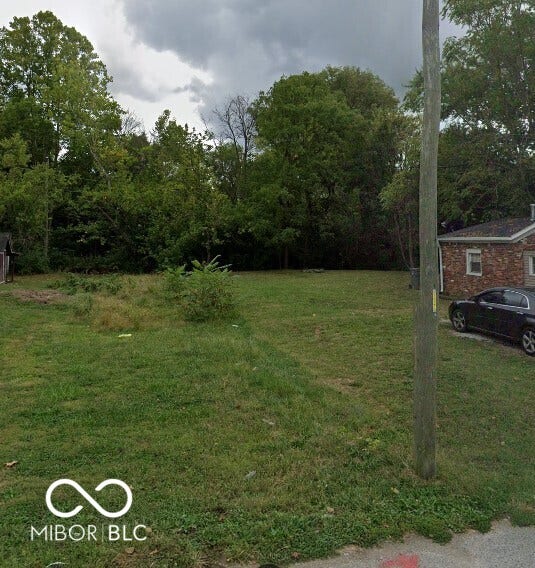Property photo for 1639 E Southern Avenue, Indianapolis, IN