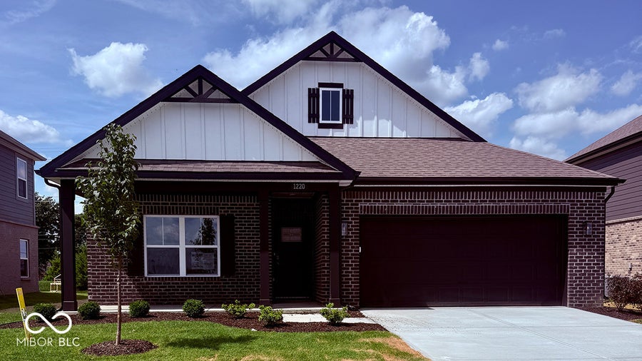 Property photo for 1220 Foxtail Lane, Greenwood, IN