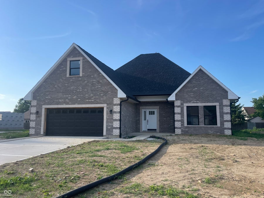 Property photo for 2540 Chrystal Woods Drive, Kokomo, IN