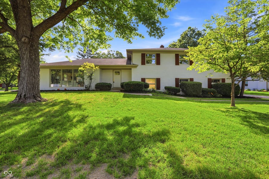 Property photo for 8433 Sunset Lane, Indianapolis, IN