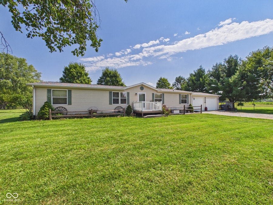 Property photo for 4695 E 100 S, Anderson, IN